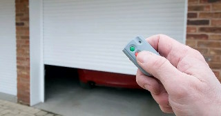 Купить автоматику для рулонных ворот Лесной, цена от 2746 руб.
