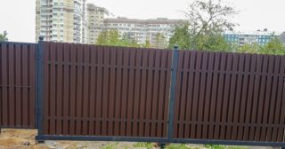 Купить распашные ворота из штакетника Лесной, цена от 2746 руб.