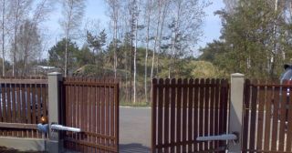 Купить распашные ворота из штакетника Лесной, цена от 2746 руб.